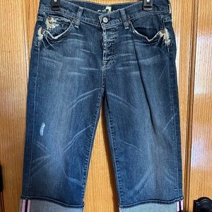 $90 Worn Once 7 Seven for All Mankind Woman's Cropped Jeans Capri 28, inseam 19"